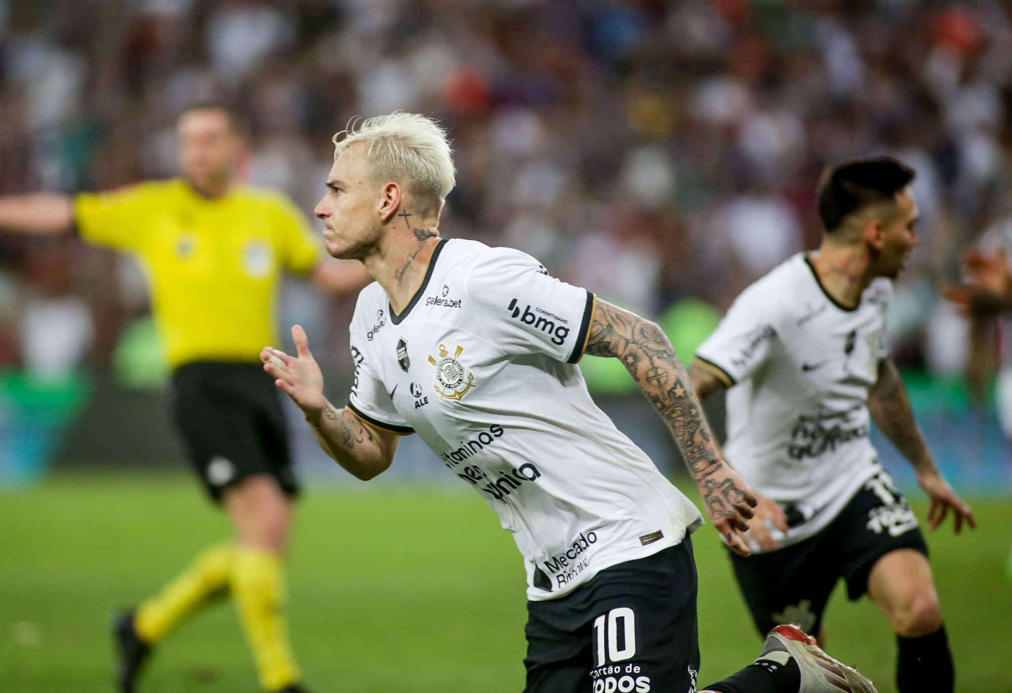 Róger Guedes entra na Tropa do Calvo e reage a momentos de Fluminense x  Corinthians, corinthians