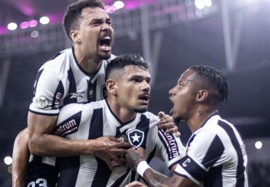 NO MARACA LOTADO, BOTAFOGO FICA EM UM EMPATE AMARGO COM O CRICIÚMA